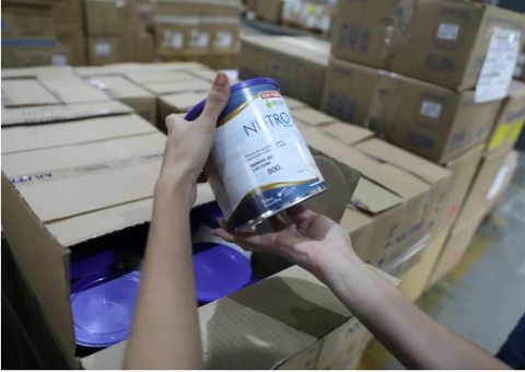 Yanomamis recebem doações de insumos do Amazonas