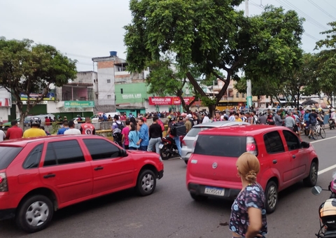 Criminosos tentam invadir casa e fazer família refém em Manaus; vídeos