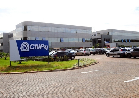 CNPq regulariza pagamento de bolsas de pós-graduação