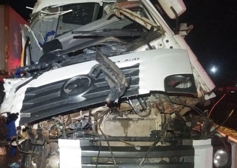 Motorista de caminhão de acidente na AM-070 estava com sinais de embriaguez
