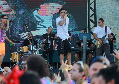 Bandas do Boulevard e da Bhaixa da Hégua agitam carnaval de rua em Manaus