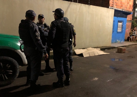 Homem tenta correr de criminosos mas é executado no meio da rua em Manaus