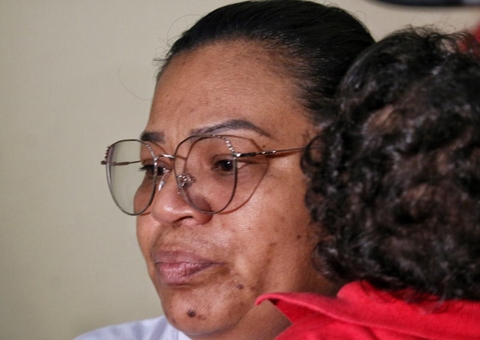 'Acredito na justiça de Deus e dos homens', diz mãe de jovem morta em chacina na AM-010