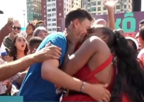 Repórter beijado à força diz que não houve maldade, mas quer ser exemplo contra assédio