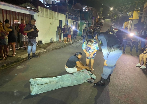 Homem é arrastado e morto a tiros durante ataque de pistoleiros em Manaus