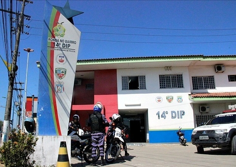 Família é presa suspeita de tráfico de drogas em Manaus