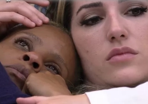 Aline desabafa após voto de Sarah: 'Dói por tudo'