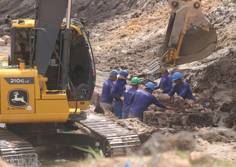 Obra em trecho que cedeu na Torquato Tapajós deve ser concluído em 30 dias
