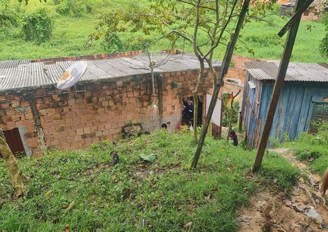 Filhas encontram mãe morta dentro de casa em Manaus 