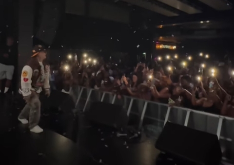 Rapper morre após desmaiar durante show em festival; veja vídeo