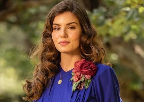 Como Camila Queiroz fez as pazes com a Globo e voltou à TV para 'Amor Perfeito'