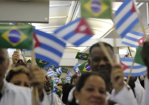 Lula relança Mais Médicos nesta segunda-feira