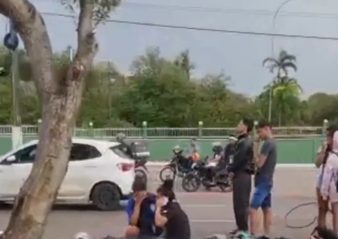 Acidente com vítima fatal é registrado na Estrada da Ponta Negra em Manaus; veja vídeo