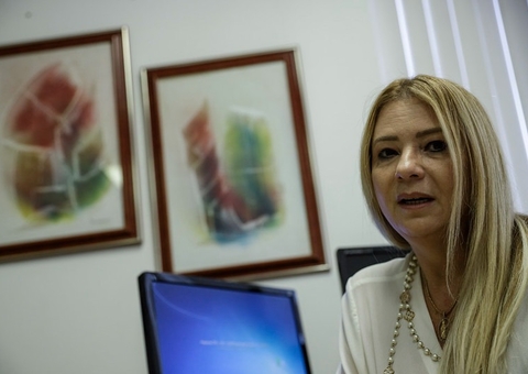 Combate à violência contra a mulher precisa unir toda a sociedade, diz juíza da Maria da Penha