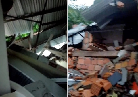 Casa desaba e duas crianças ficam presas sob escombros durante temporal em Manaus