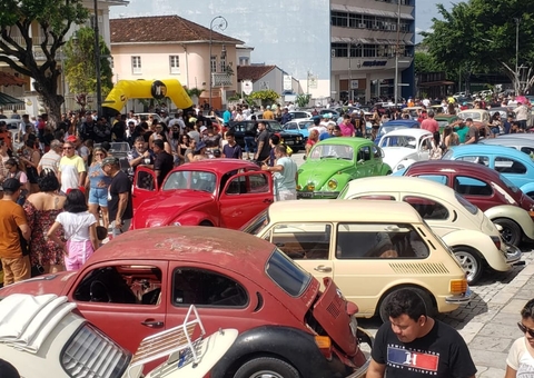 Aniversário de 50 anos do Chevette terá som ao vivo e mais atrações no Largo; confira