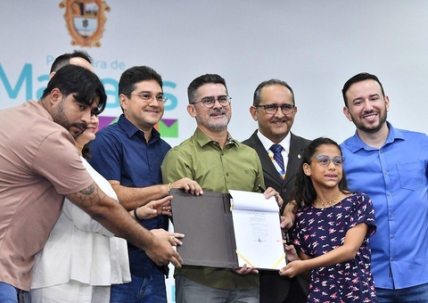 Prefeito amplia ‘Bolsa Idiomas’ em Manaus e crianças a partir de 10 anos serão contempladas