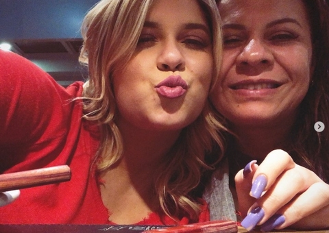 Família de Marília Mendonça cria canal para receber denúncias de fotos da autópsia