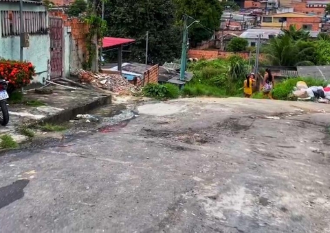 Homem é arrastado por rua e baleado na cabeça em plena luz do dia em Manaus
