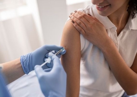 Em teste da Moderna, vacina contra câncer de pele apresenta progresso