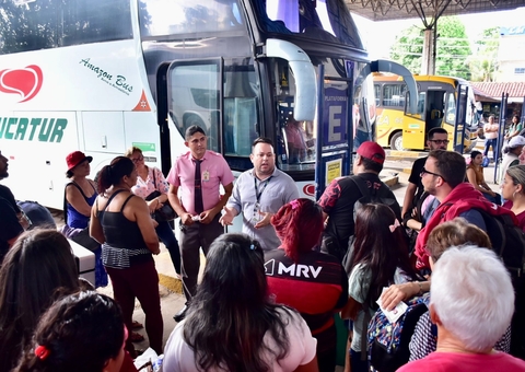 Com irregularidades, ônibus é proibido de sair da rodoviária de Manaus