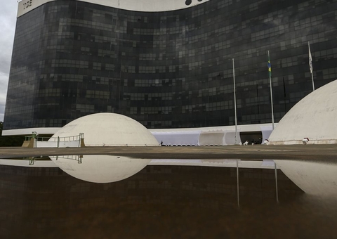 TSE multa advogado que fez petição usando inteligência artificial