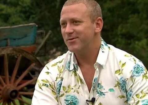 Sérgio Hondjakoff recebe alta de clínica de reabilitação