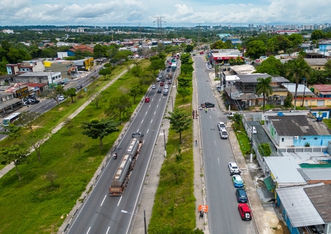 Rua é interditada para construção de complexo viário na Avenida das Torres