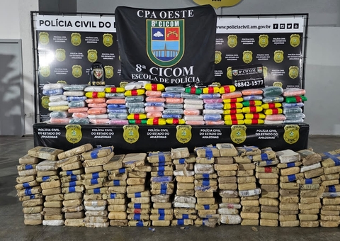 Quase 300kg de drogas são apreendidos em casa na Compensa
