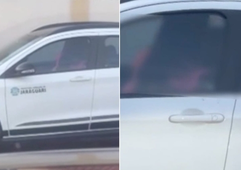 Secretário é exonerado após ser flagrado aos beijos com mulher em carro da prefeitura
