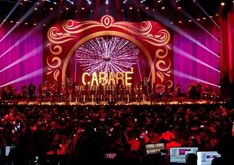 Leonardo e Bruno & Marrone comandam Cabaré em Manaus