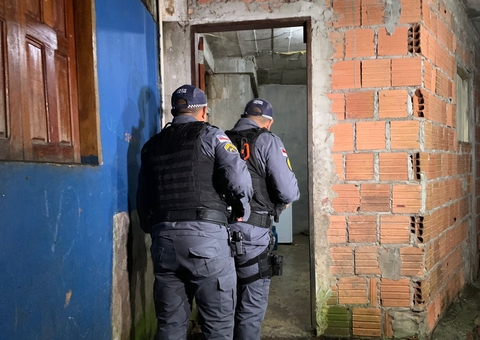 Homem é executado em cima da cama após ter casa invadida em Manaus