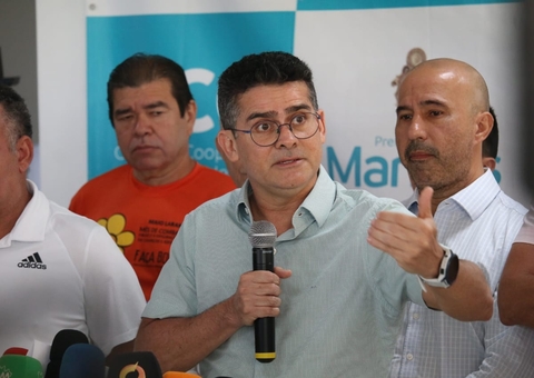 Tarifa de ônibus em Manaus sobe para R$ 4,50, anuncia prefeito