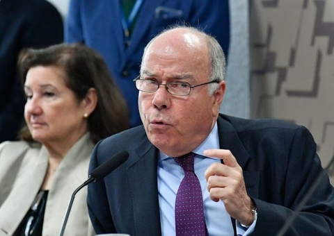 Ministro de Lula diz que México voltará a isentar brasileiros de vistos