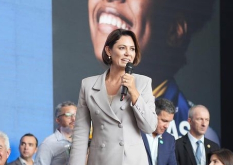 Michelle Bolsonaro passa mal e dá entrada em hospital, diz PL