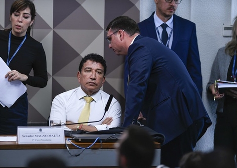 Aras pede inquérito contra Magno Malta por ofensas a Vini Jr.