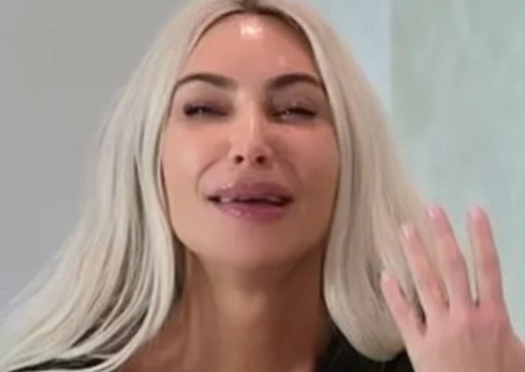 Kim Kardashian chora ao falar de término conturbado com Kanye West: 'me humilha'