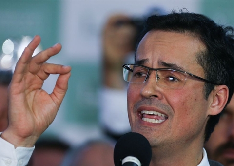 PGR defende anular indenização de Deltan a Lula por powerpoint