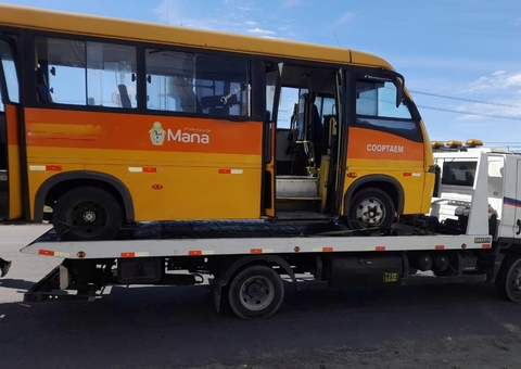 Motorista  é flagrado dirigindo 'amarelinho' sem habilitação em Manaus 