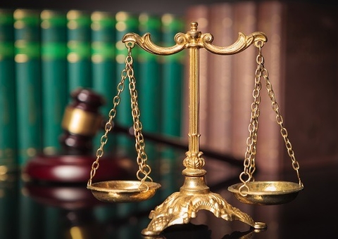 Justiça anula contrato e condena empresa a indenizar cliente em Manaus