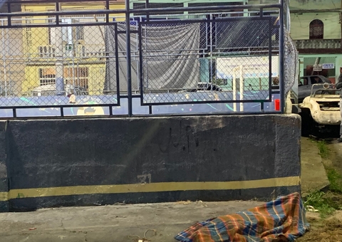Lavador de carros é assassinado em quadra de esportes em Manaus