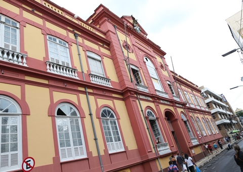 Biblioteca Pública do Amazonas promove evento para troca de livros