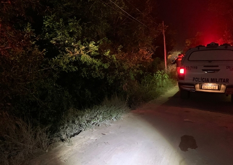 Homem é executado em matagal e bilhete é deixado ao lado de corpo em Manaus