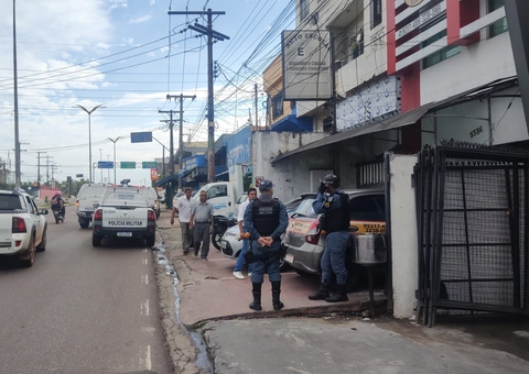 Funcionários e alunos são feitos reféns durante assalto à Autoescola Neves em Manaus