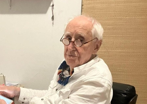 Dramaturgo Zé Celso é entubado após ter 60% do corpo queimado em incêndio