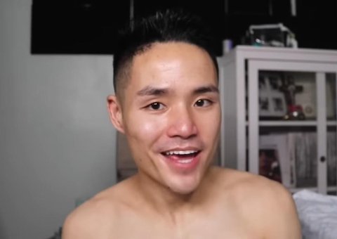 Youtuber choca seguidores ao postar vídeo depilando o próprio ânus