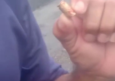 Jovem é baleado na cabeça por criminosos em moto em Manaus