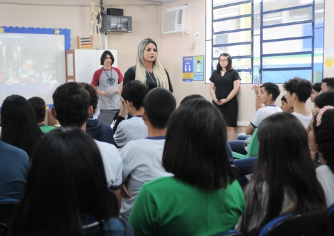 Escolas do Amazonas recebem ações de combate às drogas durante o Julho Branco