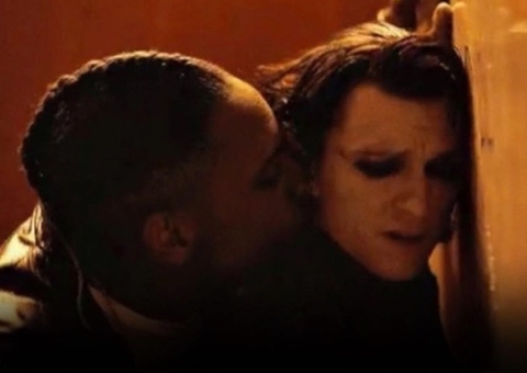 Tom Holland impressiona em nova série e cena de sexo anal viraliza; veja