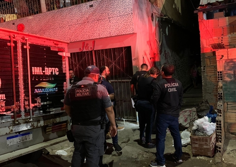 Homem é encurralado por grupo e executado a sangue frio em beco de Manaus 